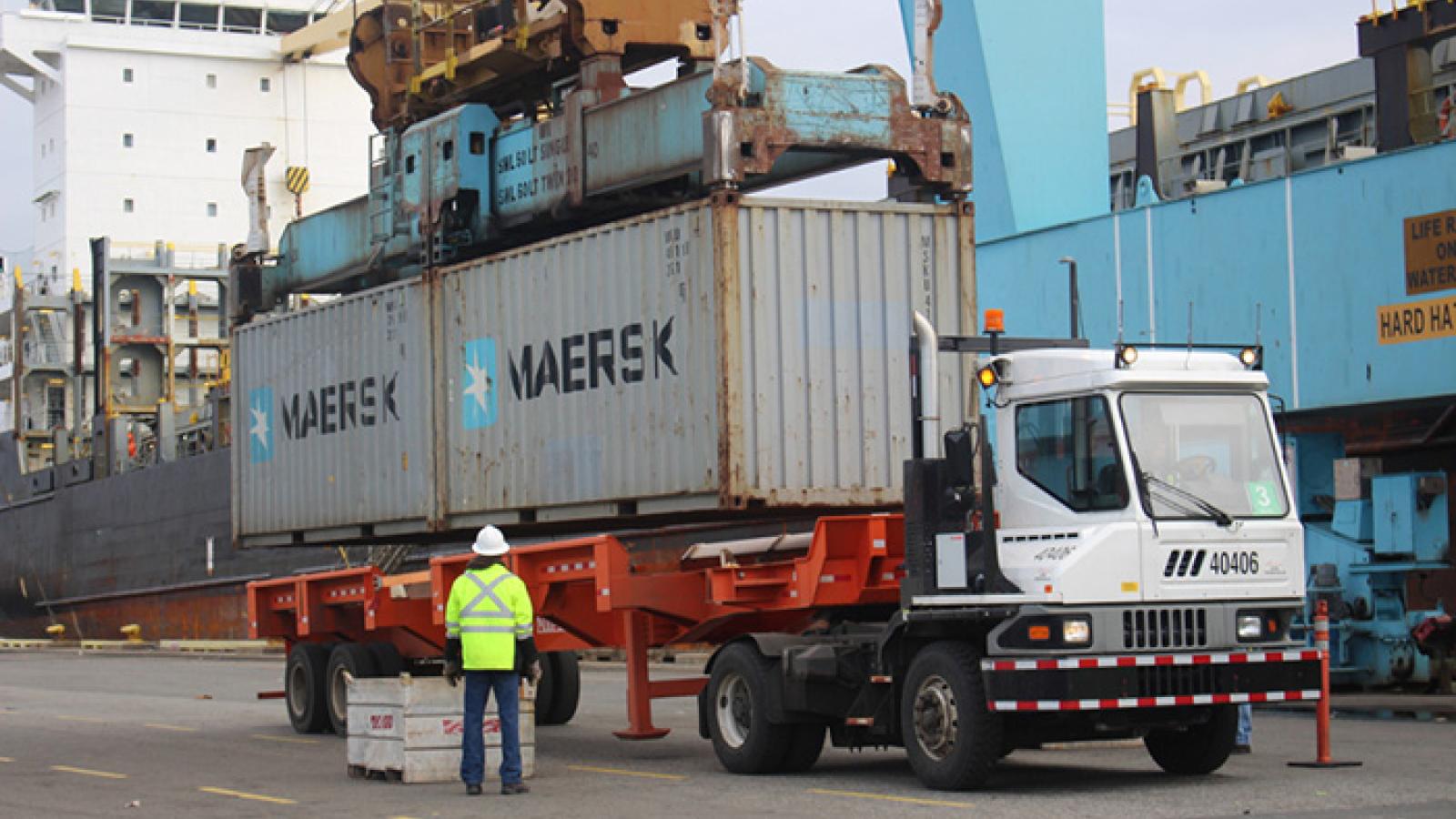 Trucker frustration with delays at NY NJ s APM Terminal mounts